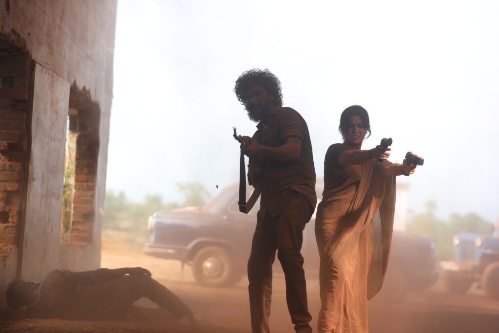 DC movie review/thiraiosai.com